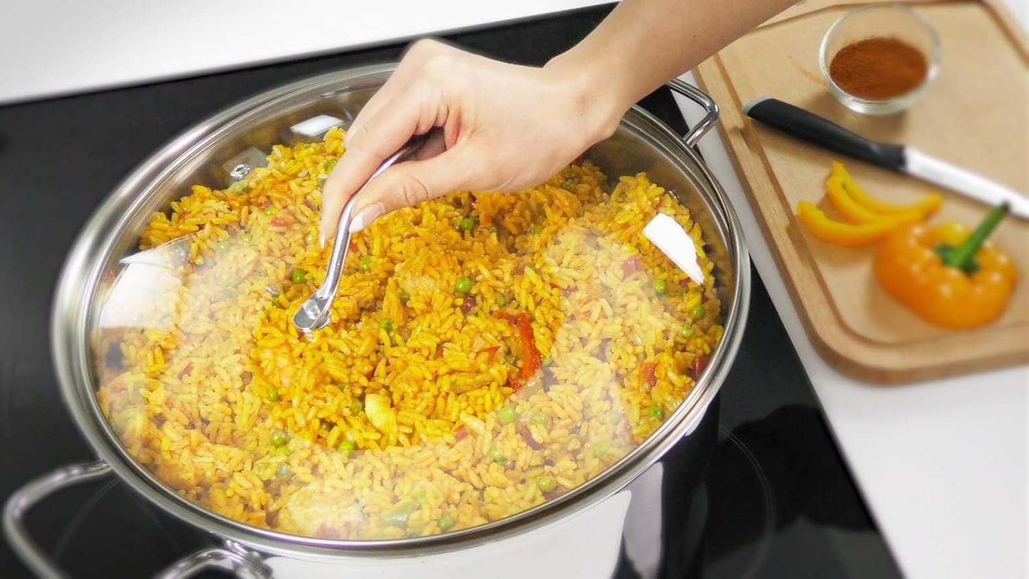 ست ظروف آشپزی TEFAL Cookware Set – Intuition – شامل ۸ تکه از جنس استیل ضدزنگ، مناسب برای اجاق‌های القایی (Induction)، با ۲ سال گارانتی.