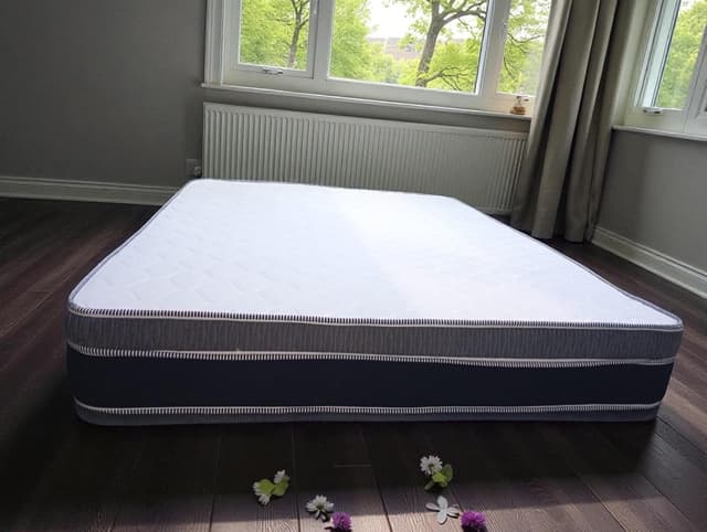 HOMEGENIE RECTA COMFIO EUROTOP POCKET SPRING WITH SPECIAL SOFT FOAM (GREY AND BLACK BOARDER) (QUEEN SIZE (160X200X25))